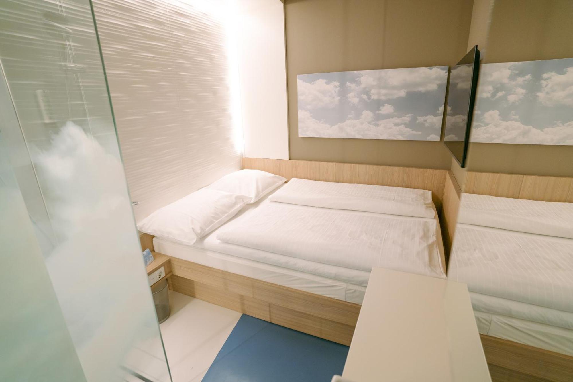 My Cloud Transit Hotel - Guests With International Flight Only! فرانكفورت المظهر الخارجي الصورة